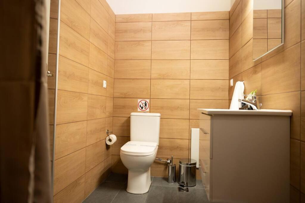 Anesis Airport Rooms 102 Koropi Exterior foto